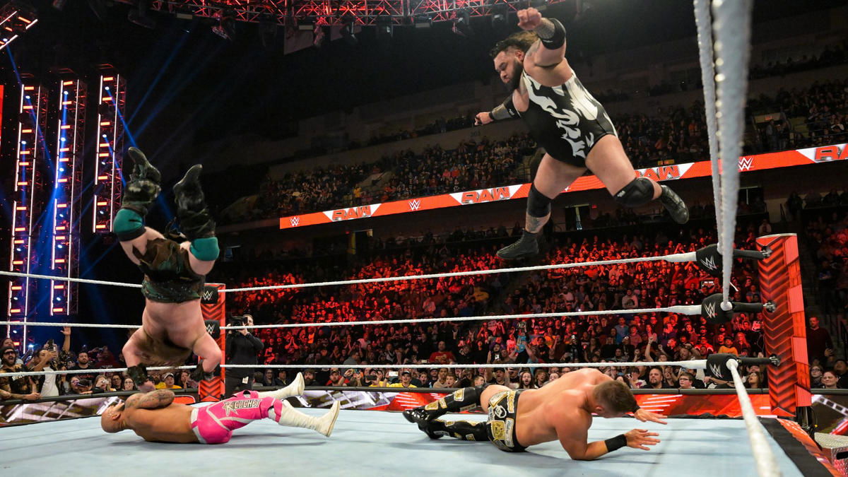 WWE Raw number one contender’s match had botched finish