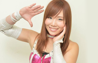 直筆サイン入り KAIRI ポートレート WWE スターダム カイリ