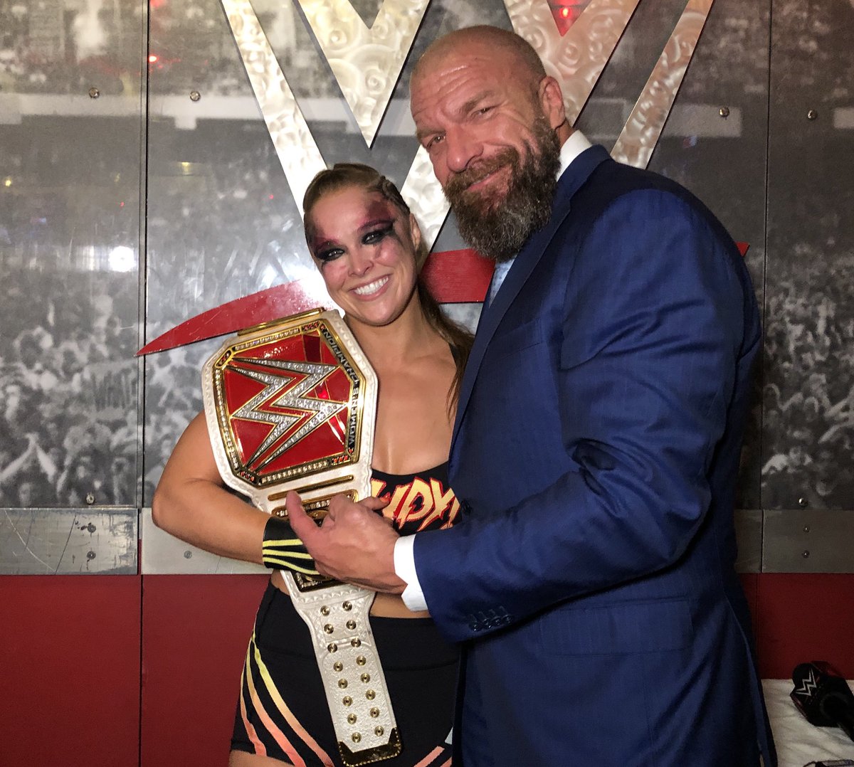 Ronda Rousey Wins Raw Womens Title At Wwe Summerslam