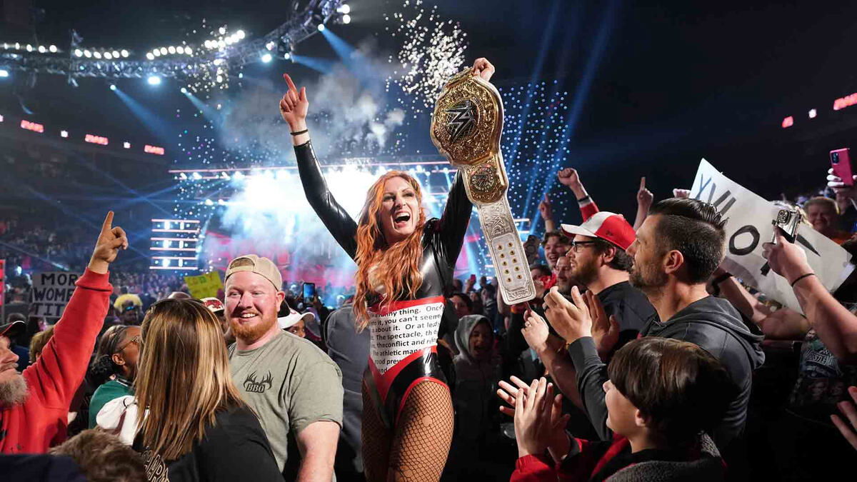 Must See Wwe Raw: Cm Punk'S Return & Becky Lynch'S Epic Title Bout – Results! - 4lv94jm