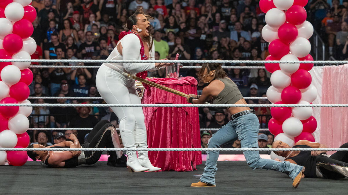 Street fight for the women's championship booked for next WWE SmackDown