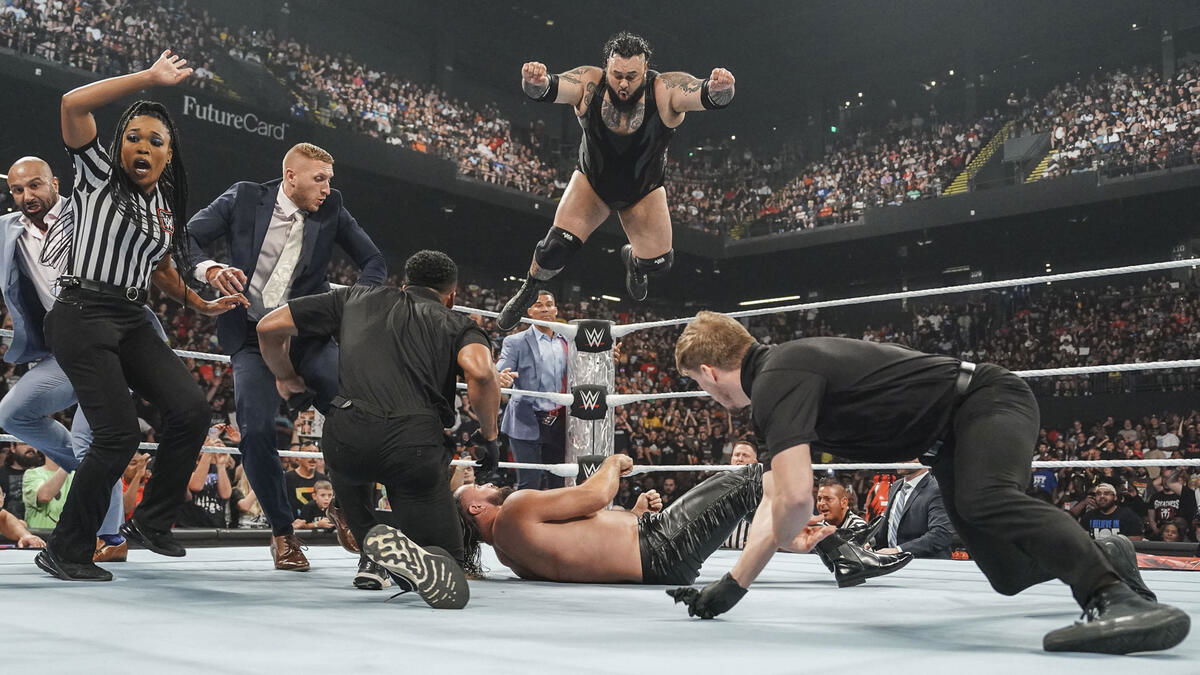 Wwe Raw (Aug 11) – The Untold Story Of Naomi'S Injury & Rollins' Big Announcement! - 3fpzrn0