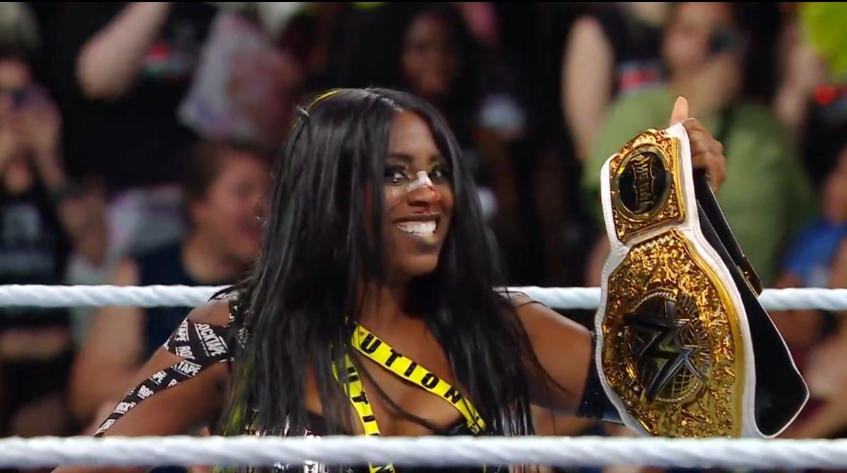 WWE News: Naomi leaves Evolution as Women’s World Champ